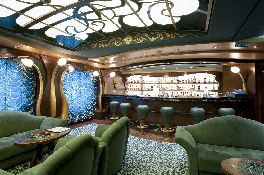Casino Royal Lounge